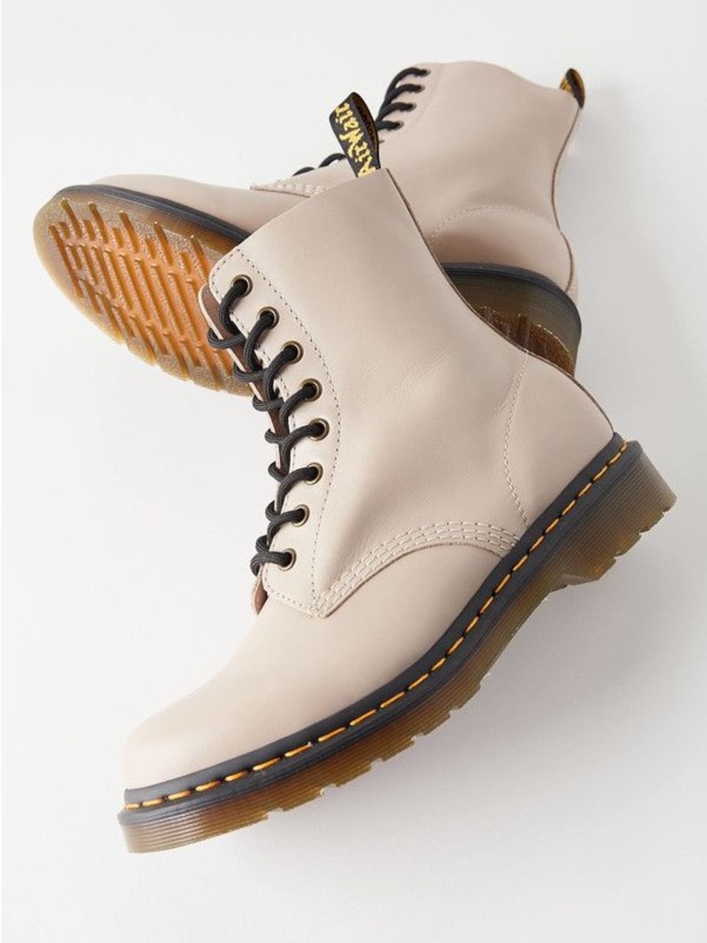 NIB Doc Marten 1460 Pascal Boots